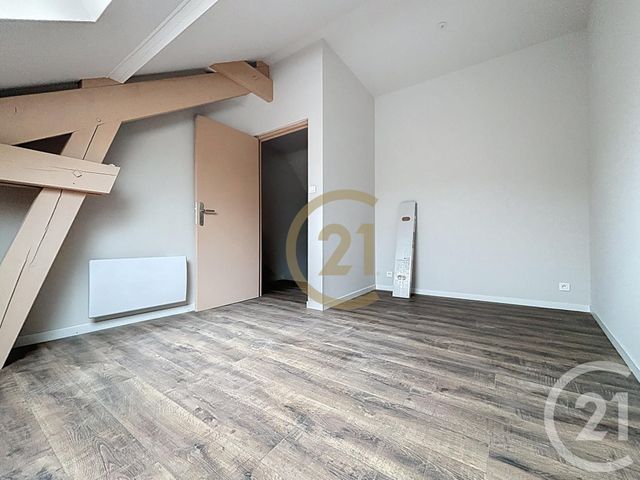 Appartement F3 à louer - 3 pièces - 56.33 m2 - RONCHAMP - 70 - FRANCHE-COMTE - Century 21 Gsm Immo