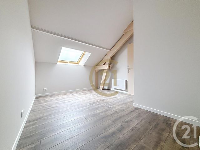Appartement F3 à louer - 3 pièces - 56.33 m2 - RONCHAMP - 70 - FRANCHE-COMTE - Century 21 Gsm Immo
