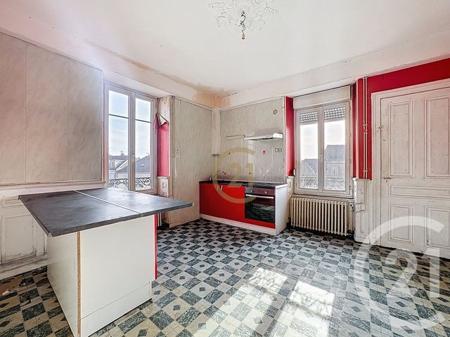 Appartement à vendre - 5 pièces - 101.46 m2 - LUXEUIL LES BAINS - 70 - FRANCHE-COMTE - Century 21 Gsm Immo