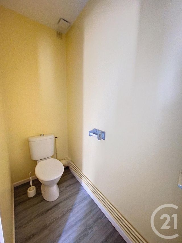 Appartement F1 à louer - 1 pièce - 49.09 m2 - LURE - 70 - FRANCHE-COMTE - Century 21 Gsm Immo