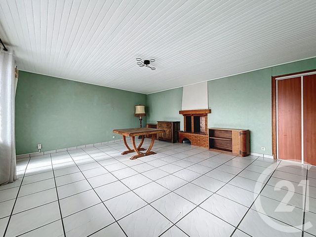 Appartement F4 à vendre - 4 pièces - 86.26 m2 - HERICOURT - 70 - FRANCHE-COMTE - Century 21 Gsm Immo