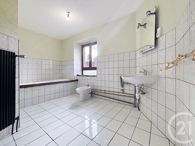 Appartement F4 à louer - 4 pièces - 119.21 m2 - HERICOURT - 70 - FRANCHE-COMTE - Century 21 Gsm Immo