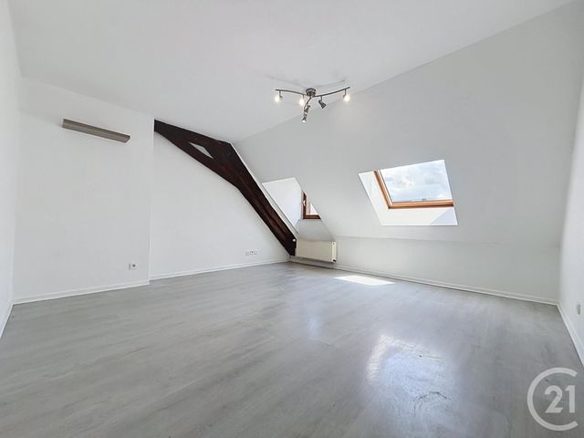Appartement F2 à louer - 2 pièces - 53.54 m2 - LURE - 70 - FRANCHE-COMTE - Century 21 Gsm Immo