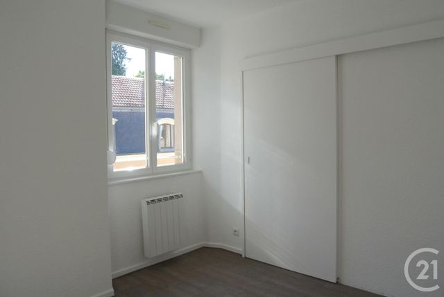 Appartement F3 à louer - 3 pièces - 46.08 m2 - COUTHENANS - 70 - FRANCHE-COMTE - Century 21 Gsm Immo
