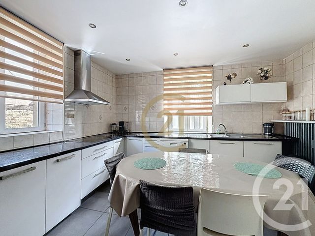 maison à vendre - 10 pièces - 175.0 m2 - LURE - 70 - FRANCHE-COMTE - Century 21 Gsm Immo