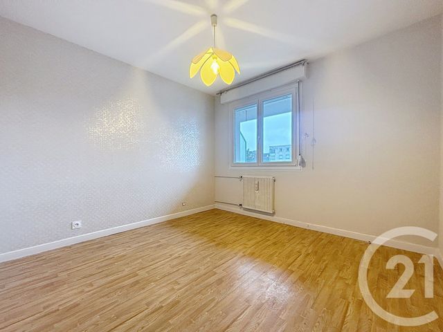 Appartement à louer - 4 pièces - 72.0 m2 - LUXEUIL LES BAINS - 70 - FRANCHE-COMTE - Century 21 Gsm Immo