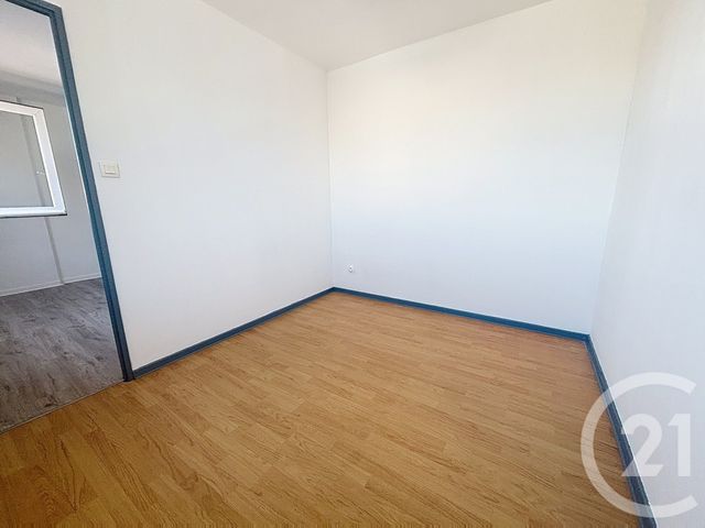 Appartement F1 à louer - 2 pièces - 30.6 m2 - LUXEUIL LES BAINS - 70 - FRANCHE-COMTE - Century 21 Gsm Immo