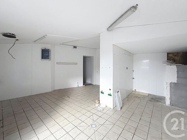 Appartement Local à louer - 4 pièces - 110.12 m2 - LURE - 70 - FRANCHE-COMTE - Century 21 Gsm Immo