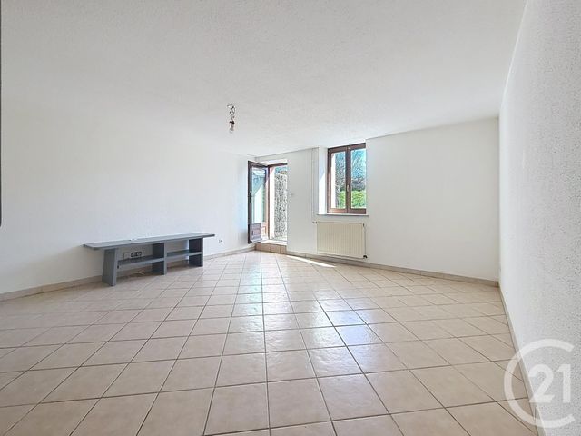Appartement F3 à louer - 3 pièces - 71.57 m2 - LUXEUIL LES BAINS - 70 - FRANCHE-COMTE - Century 21 Gsm Immo