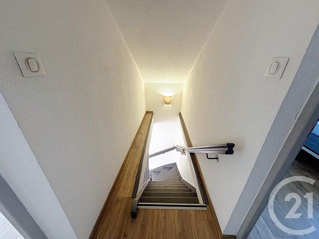 Appartement F3 à louer - 3 pièces - 71.57 m2 - LUXEUIL LES BAINS - 70 - FRANCHE-COMTE - Century 21 Gsm Immo