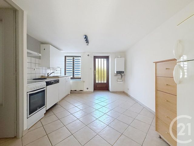Appartement F3 à louer - 3 pièces - 71.57 m2 - LUXEUIL LES BAINS - 70 - FRANCHE-COMTE - Century 21 Gsm Immo