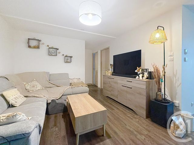 Appartement F3 à louer - 3 pièces - 72.0 m2 - LURE - 70 - FRANCHE-COMTE - Century 21 Gsm Immo