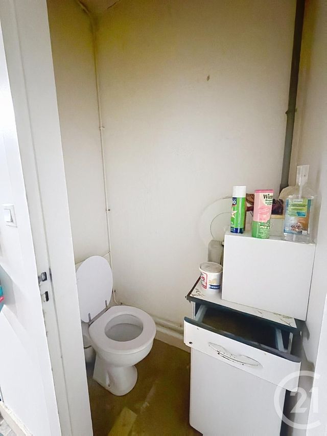 Appartement Local à louer - 5 pièces - 200.0 m2 - LURE - 70 - FRANCHE-COMTE - Century 21 Gsm Immo