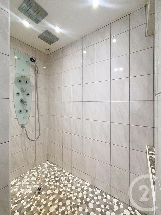 Appartement F3 à louer - 3 pièces - 92.69 m2 - LURE - 70 - FRANCHE-COMTE - Century 21 Gsm Immo