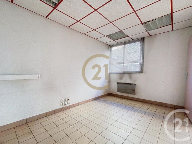 Appartement Local à louer - 8 pièces - 100.0 m2 - LURE - 70 - FRANCHE-COMTE - Century 21 Gsm Immo