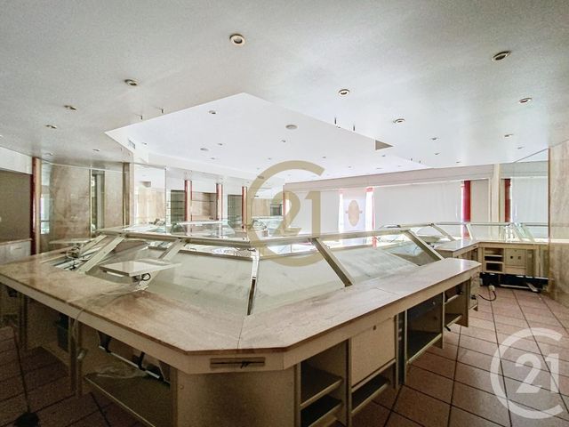 Appartement Local à louer - 8 pièces - 100.0 m2 - LURE - 70 - FRANCHE-COMTE - Century 21 Gsm Immo