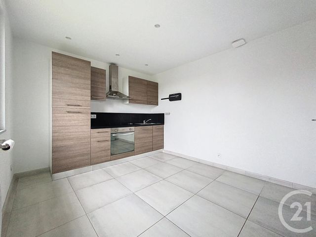 maison à louer - 5 pièces - 81.65 m2 - CHATENOIS LES FORGES - 90 - FRANCHE-COMTE - Century 21 Gsm Immo