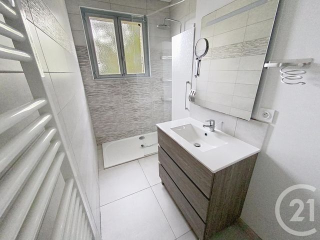 maison à louer - 5 pièces - 81.65 m2 - CHATENOIS LES FORGES - 90 - FRANCHE-COMTE - Century 21 Gsm Immo