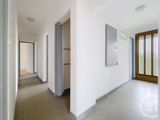 maison à louer - 5 pièces - 81.65 m2 - CHATENOIS LES FORGES - 90 - FRANCHE-COMTE - Century 21 Gsm Immo