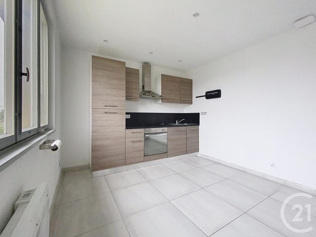 maison à louer - 5 pièces - 81.65 m2 - CHATENOIS LES FORGES - 90 - FRANCHE-COMTE - Century 21 Gsm Immo