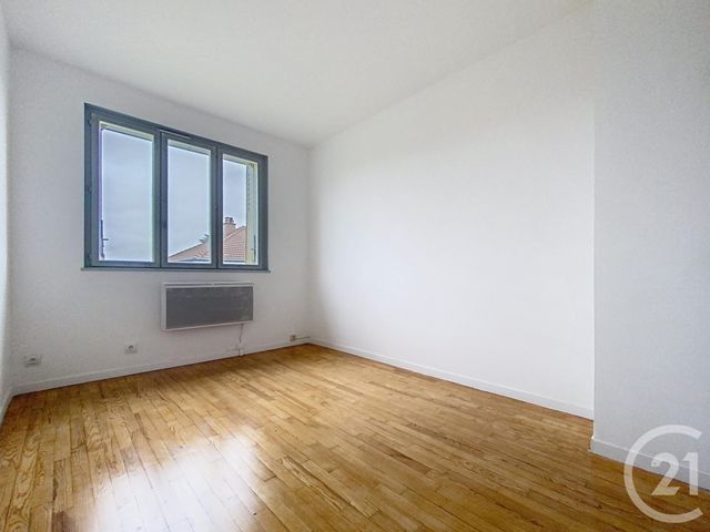 maison à louer - 5 pièces - 81.65 m2 - CHATENOIS LES FORGES - 90 - FRANCHE-COMTE - Century 21 Gsm Immo