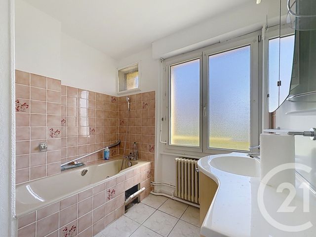 Appartement F3 à louer - 3 pièces - 63.08 m2 - LURE - 70 - FRANCHE-COMTE - Century 21 Gsm Immo