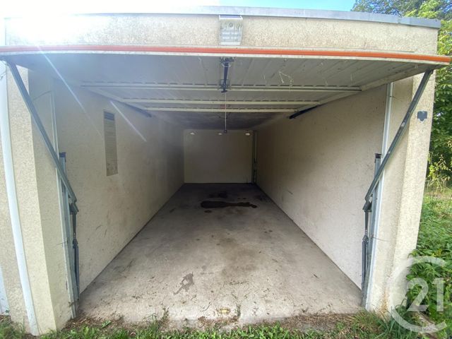 parking à louer - 14.0 m2 - LUXEUIL LES BAINS - 70 - FRANCHE-COMTE - Century 21 Gsm Immo