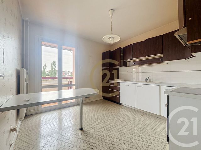 Appartement F4 à vendre - 4 pièces - 84.79 m2 - LURE - 70 - FRANCHE-COMTE - Century 21 Gsm Immo