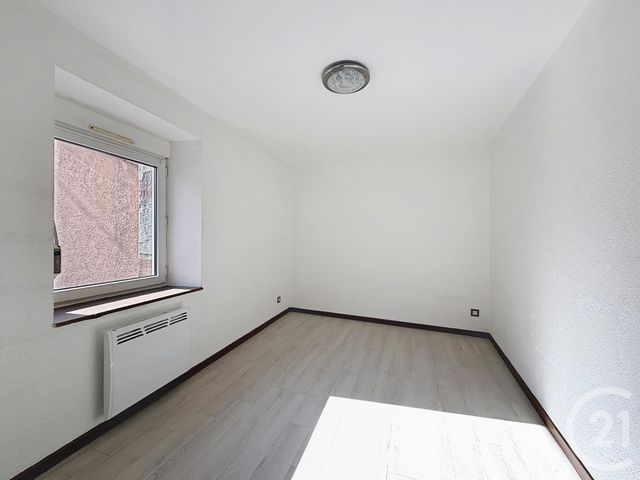 Appartement F2 à louer - 2 pièces - 36.0 m2 - LURE - 70 - FRANCHE-COMTE - Century 21 Gsm Immo