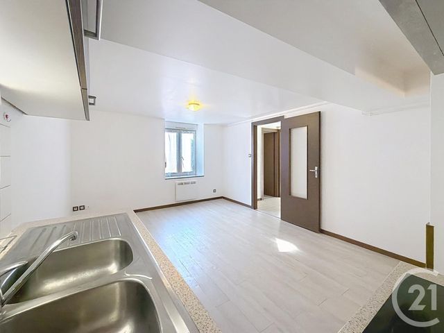 Appartement F2 à louer - 2 pièces - 36.0 m2 - LURE - 70 - FRANCHE-COMTE - Century 21 Gsm Immo