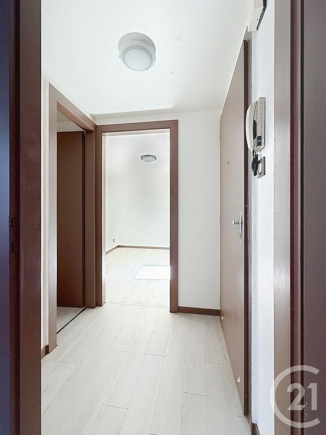Appartement F2 à louer - 2 pièces - 36.0 m2 - LURE - 70 - FRANCHE-COMTE - Century 21 Gsm Immo