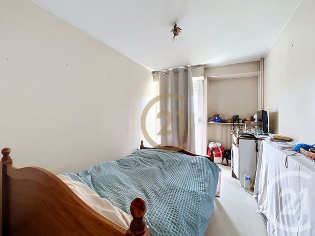 Appartement F5 à vendre - 5 pièces - 95.0 m2 - LUXEUIL LES BAINS - 70 - FRANCHE-COMTE - Century 21 Gsm Immo