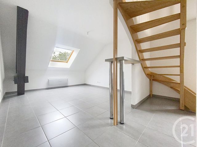Appartement F2 à louer - 2 pièces - 33.36 m2 - LURE - 70 - FRANCHE-COMTE - Century 21 Gsm Immo