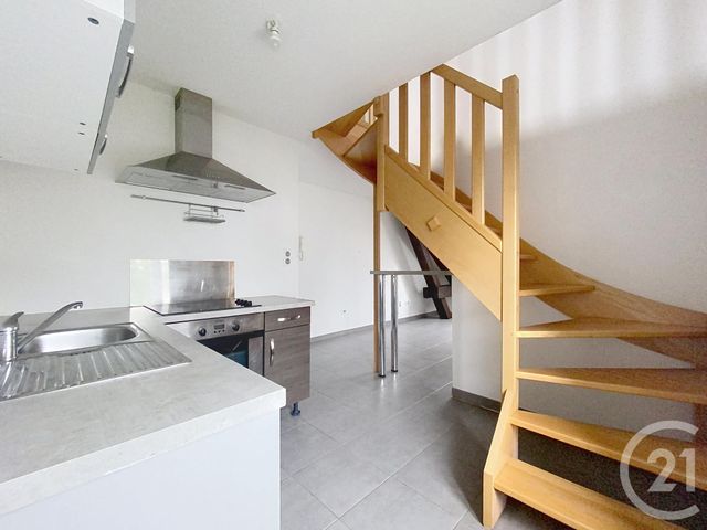 Appartement F2 à louer - 2 pièces - 33.36 m2 - LURE - 70 - FRANCHE-COMTE - Century 21 Gsm Immo