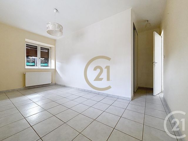 Appartement F3 à louer - 3 pièces - 78.21 m2 - ST SAUVEUR - 70 - FRANCHE-COMTE - Century 21 Gsm Immo