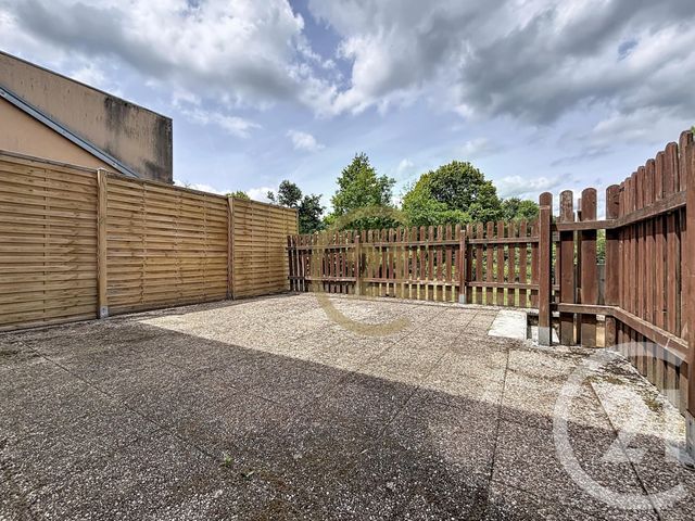 Appartement F3 à louer - 3 pièces - 78.21 m2 - ST SAUVEUR - 70 - FRANCHE-COMTE - Century 21 Gsm Immo