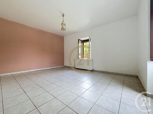 Appartement F3 à louer - 3 pièces - 78.21 m2 - ST SAUVEUR - 70 - FRANCHE-COMTE - Century 21 Gsm Immo